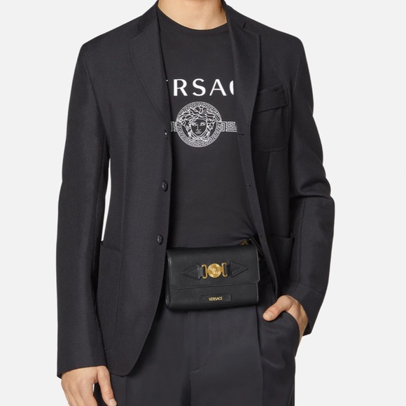 Authentic Versace Designer Belt Bags Leather - Picture 10 of 16